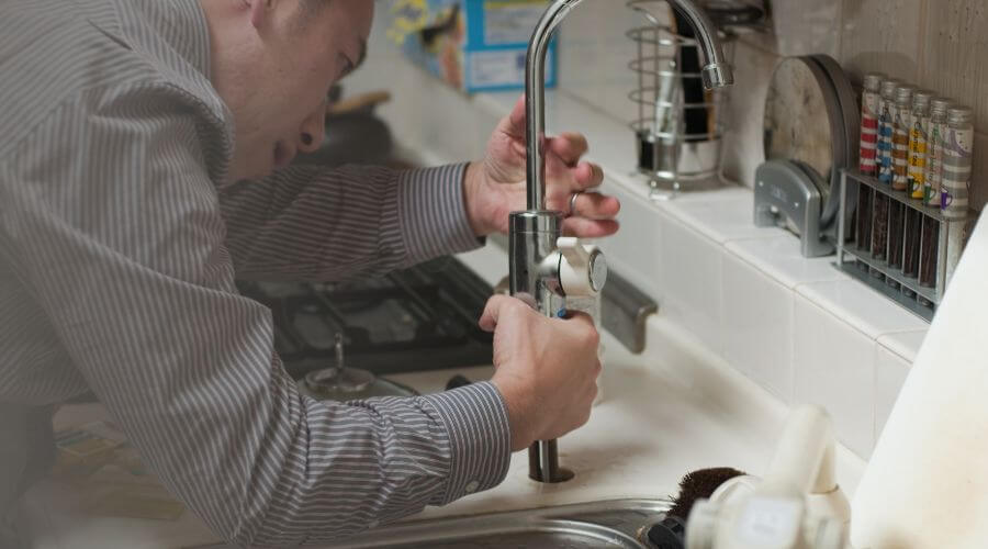 Professional sink repair in Elyria, OH